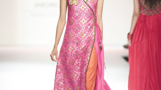 What’s New This Winters?- The Latest Indo Western Kurtis This Season to Wear