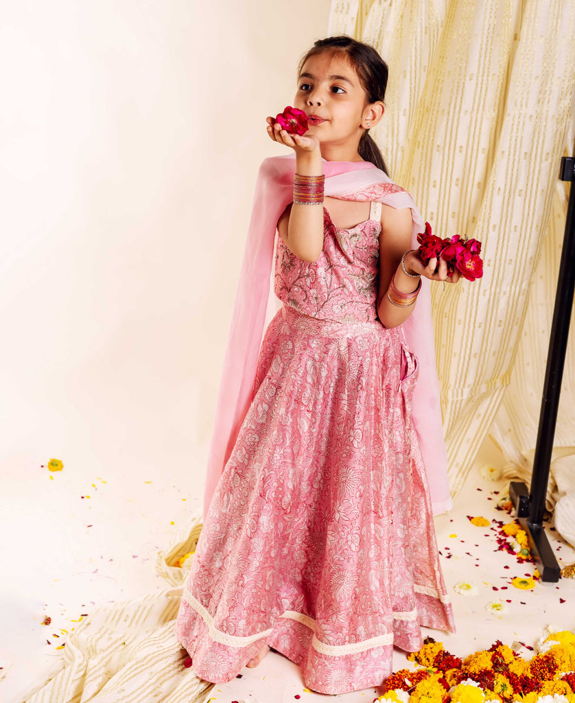 Thailand, Chiang Mai, Baby girl wearing traditional dress at the Wat Phan  Tao Buddhist temple stock photo