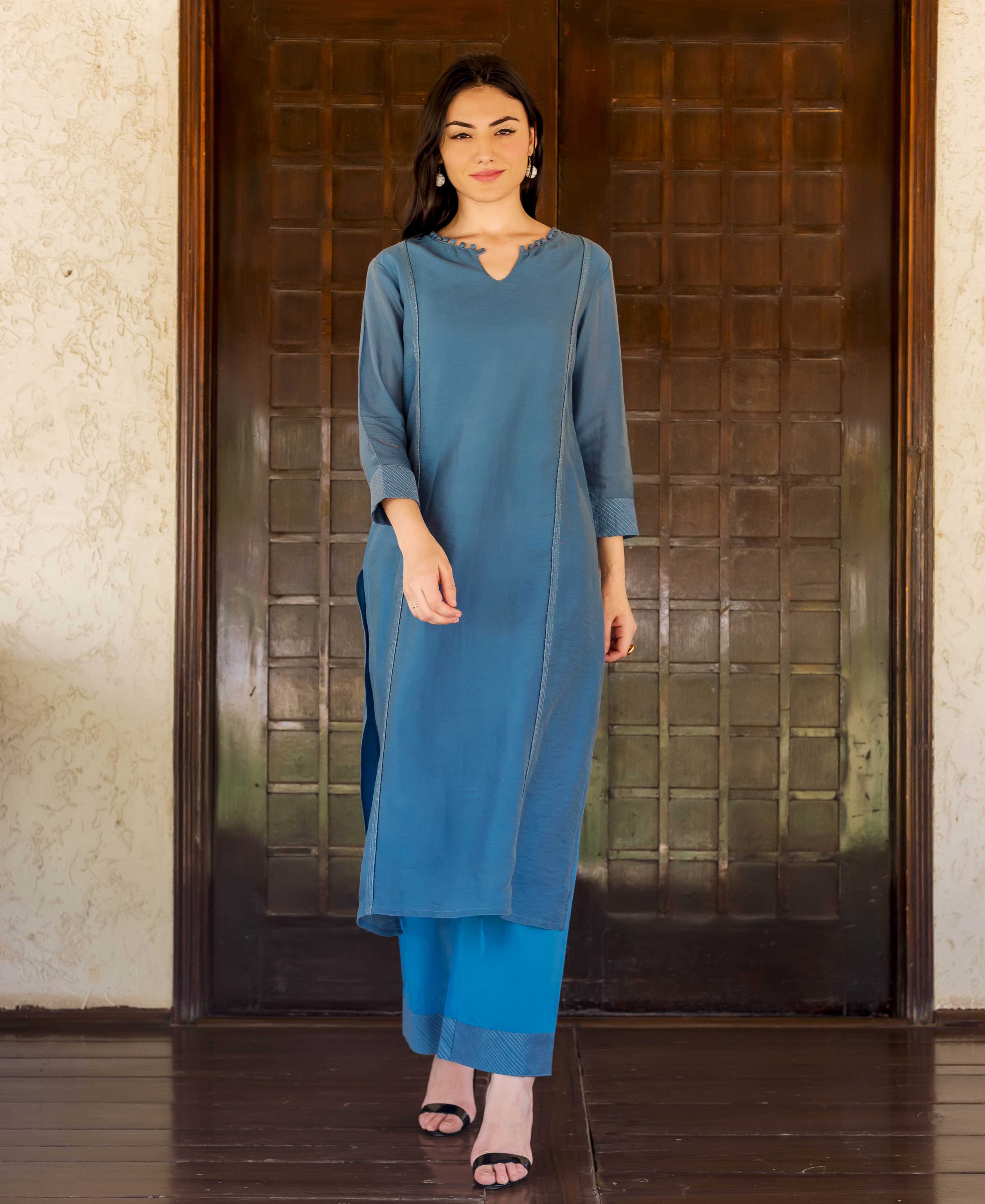 Sky Blue Casual Wear Regular Fit 3/4th Sleeve V-neck Plain Cotton Kurti For  Ladies at Best Price in Jaipur | Saroj Creation